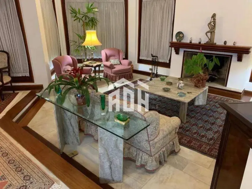 Casa com 4 quartos à venda e para alugar, 1740m2 em Alphaville, Santana De Parnaiba - SP - imagem 4 Foto 4 de Casa com 4 quartos à venda e para alugar, 1740m2 em Alphaville, Santana De Parnaiba - SP