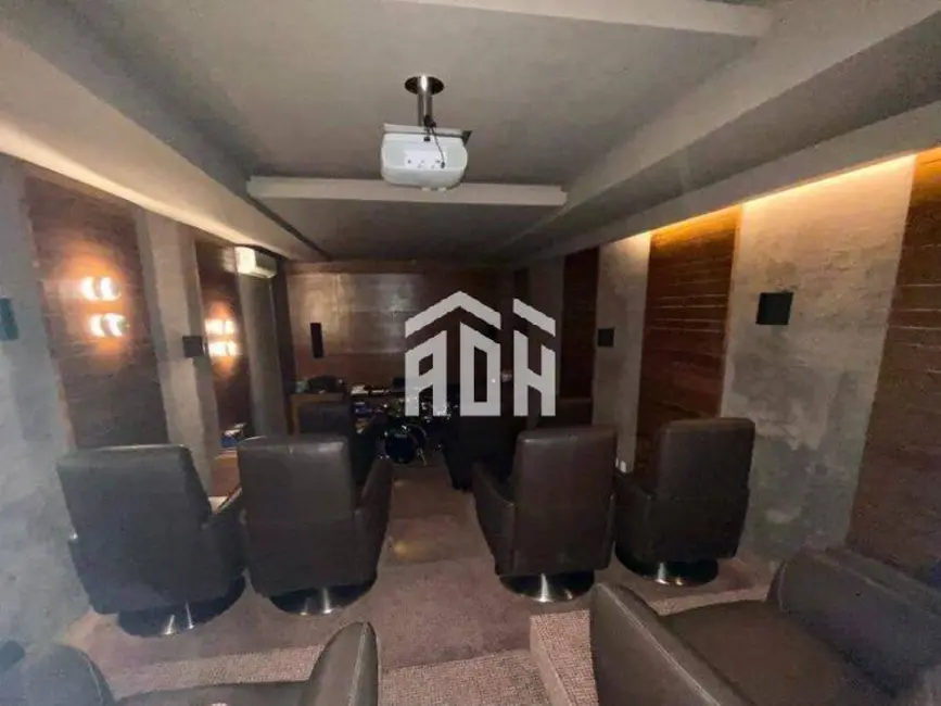 Casa com 5 quartos à venda, 1000m2 em Alphaville, Santana De Parnaiba - SP - imagem 6 Foto 6 de Casa com 5 quartos à venda, 1000m2 em Alphaville, Santana De Parnaiba - SP