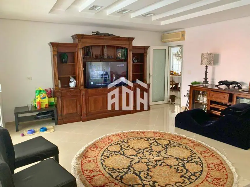Foto 3 de Casa com 4 quartos à venda, 550m2 em Barueri - SP