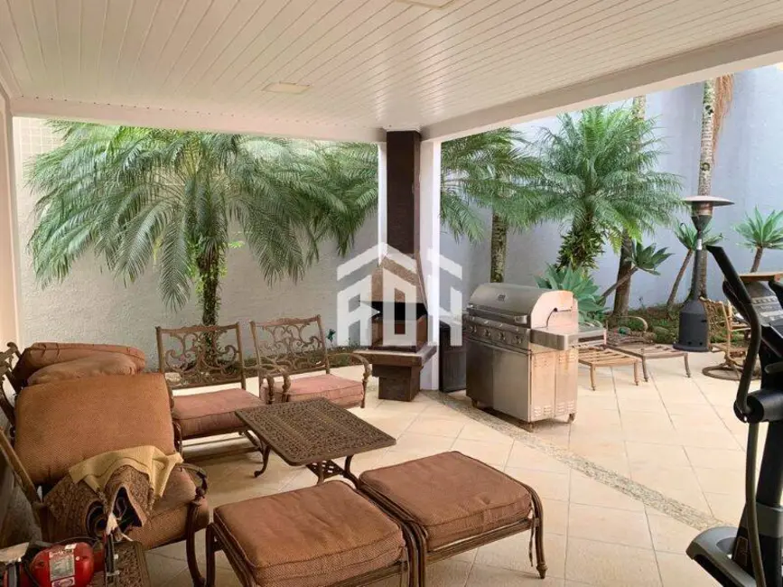 Foto 4 de Casa com 4 quartos à venda, 550m2 em Barueri - SP