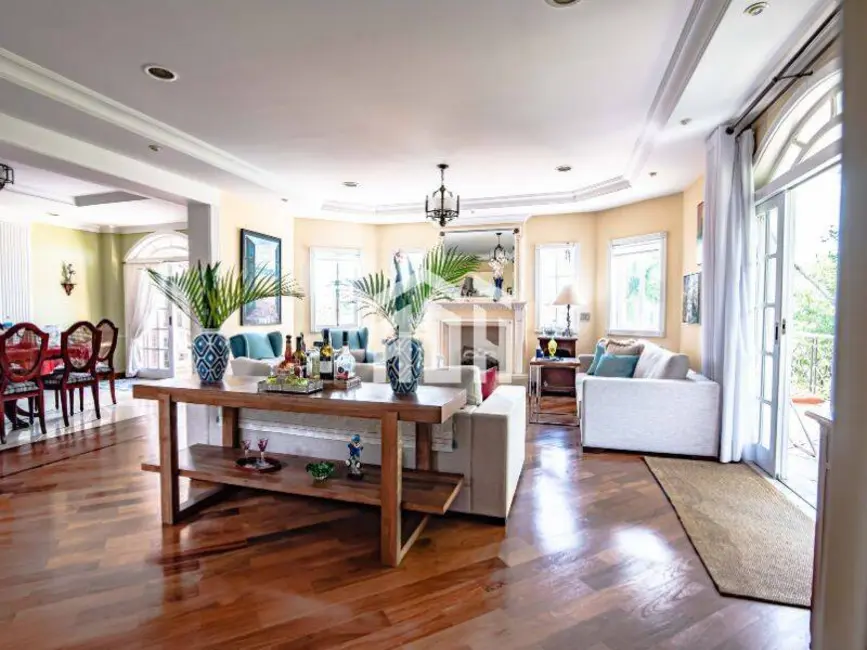 Foto 2 de Casa com 6 quartos à venda, 1050m2 em Barueri - SP