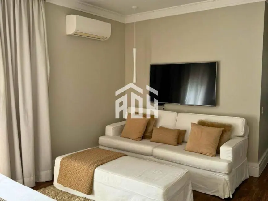 Foto 8 de Casa com 4 quartos para alugar, 900m2 em Barueri - SP