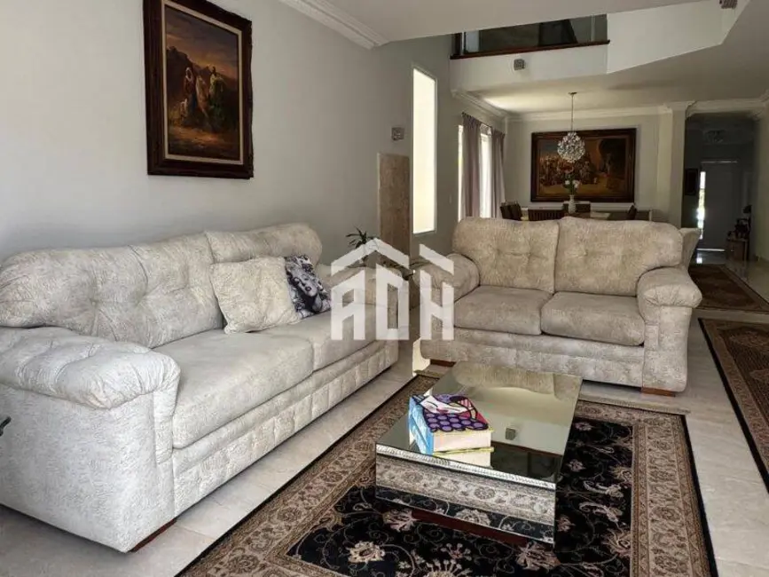 Casa com 4 quartos à venda e para alugar, 390m2 em Alphaville, Santana De Parnaiba - SP - imagem 4 Foto 4 de Casa com 4 quartos à venda e para alugar, 390m2 em Alphaville, Santana De Parnaiba - SP