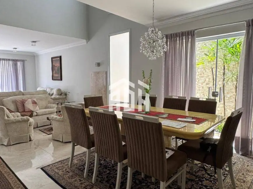 Foto 2 de Casa com 4 quartos à venda e para alugar, 390m2 em Alphaville, Santana De Parnaiba - SP