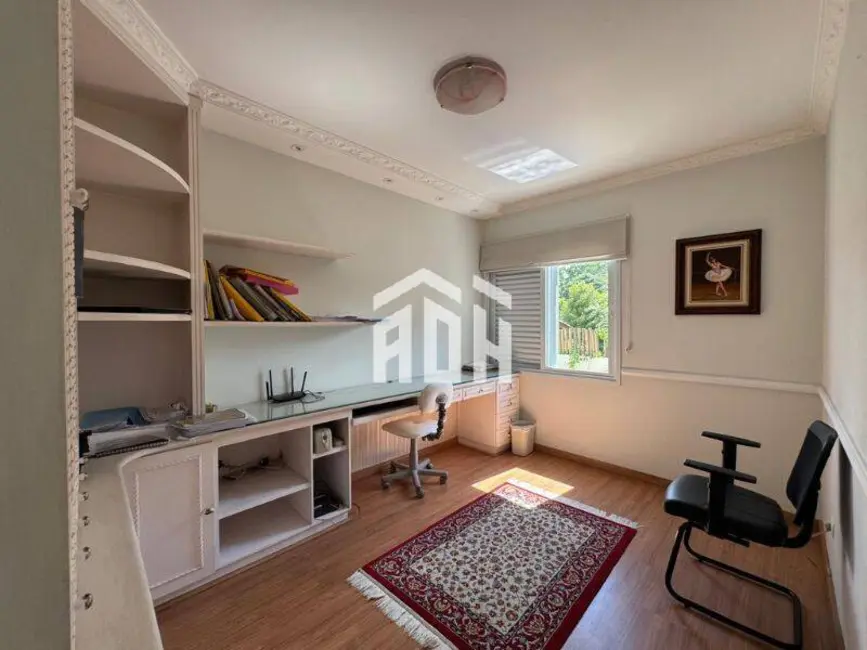 Casa com 4 quartos à venda e para alugar, 390m2 em Alphaville, Santana De Parnaiba - SP - imagem 8 Foto 8 de Casa com 4 quartos à venda e para alugar, 390m2 em Alphaville, Santana De Parnaiba - SP