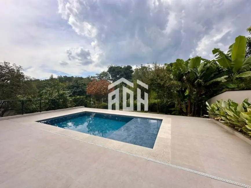 Foto 1 de Casa com 5 quartos à venda, 595m2 em Barueri - SP