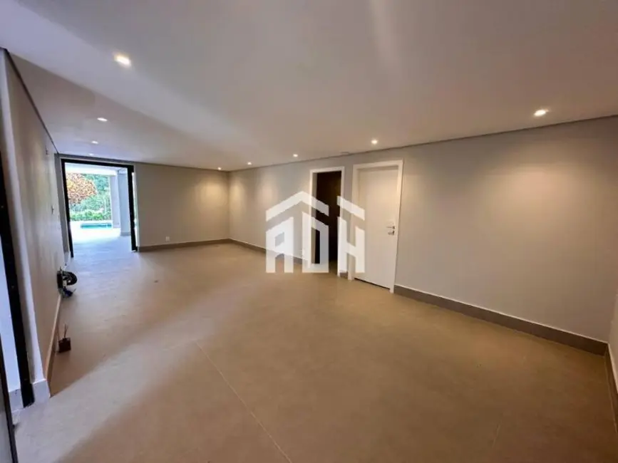 Foto 3 de Casa com 5 quartos à venda, 595m2 em Barueri - SP