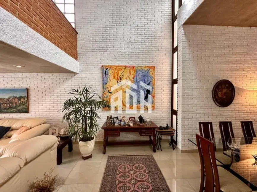 Casa com 3 quartos à venda, 360m2 em Alphaville, Santana De Parnaiba - SP - imagem 5 Foto 5 de Casa com 3 quartos à venda, 360m2 em Alphaville, Santana De Parnaiba - SP