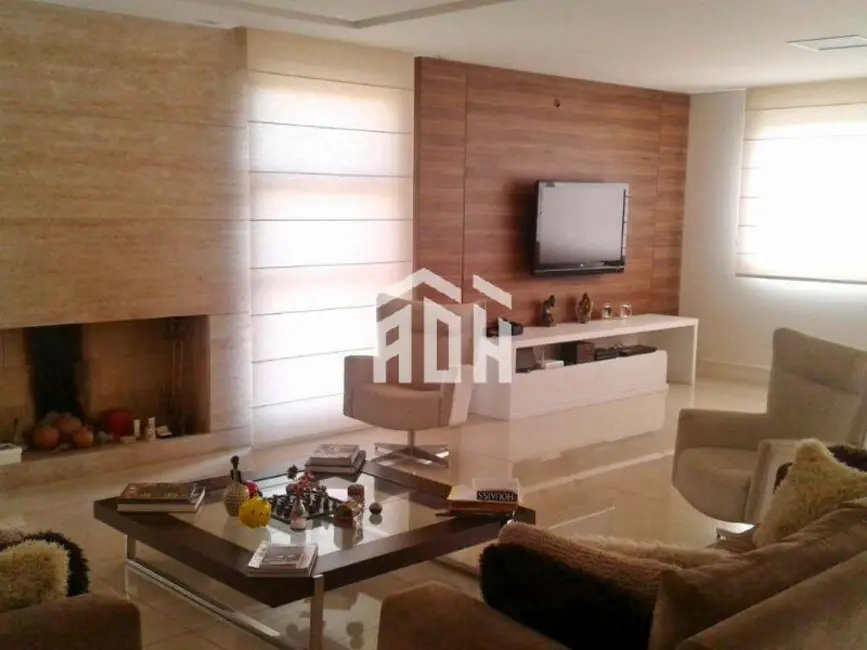 Casa com 4 quartos à venda, 435m2 em Alphaville, Santana De Parnaiba - SP - imagem 4 Foto 4 de Casa com 4 quartos à venda, 435m2 em Alphaville, Santana De Parnaiba - SP
