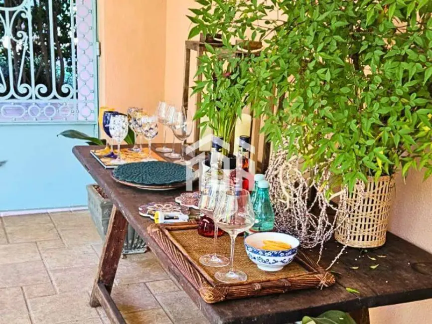 Casa com 4 quartos à venda e para alugar, 1200m2 em Barueri - SP - imagem 6 Foto 6 de Casa com 4 quartos à venda e para alugar, 1200m2 em Barueri - SP