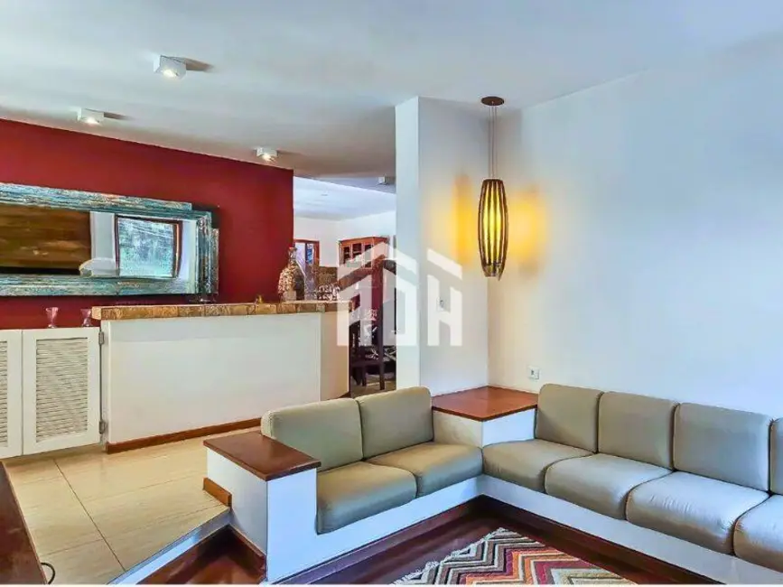 Casa com 5 quartos à venda, 840m2 em Barueri - SP - imagem 3 Foto 3 de Casa com 5 quartos à venda, 840m2 em Barueri - SP