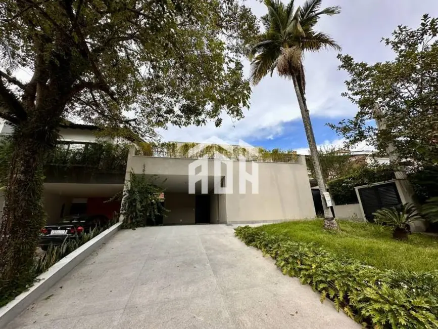 Casa com 4 quartos à venda, 45m2 em Alphaville, Santana De Parnaiba - SP - imagem 3 Foto 3 de Casa com 4 quartos à venda, 45m2 em Alphaville, Santana De Parnaiba - SP