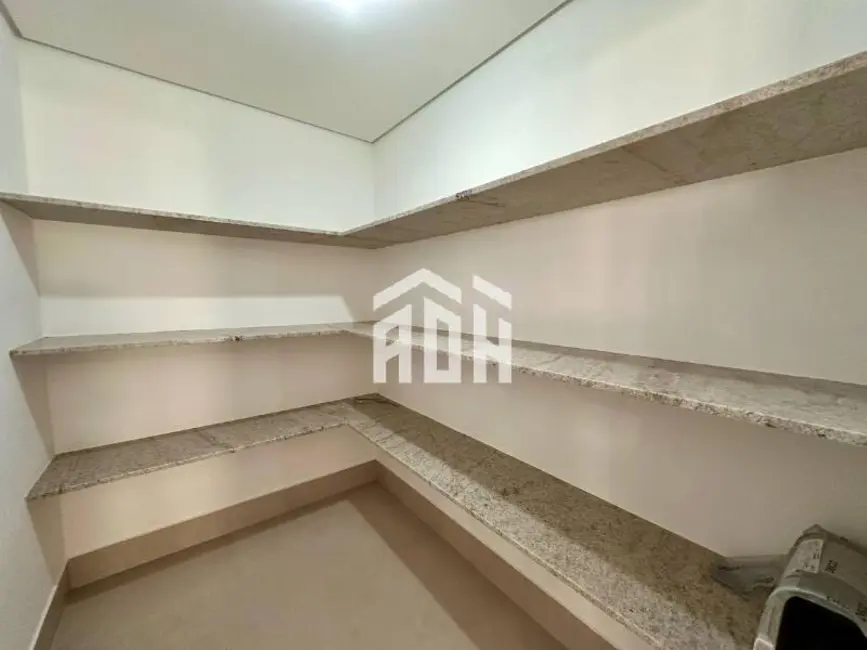 Casa com 4 quartos à venda, 45m2 em Alphaville, Santana De Parnaiba - SP - imagem 8 Foto 8 de Casa com 4 quartos à venda, 45m2 em Alphaville, Santana De Parnaiba - SP