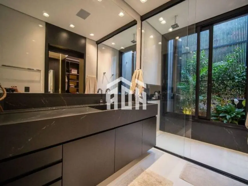 Foto 5 de Casa com 5 quartos à venda, 1000m2 em Centro Comercial Jubran, Barueri - SP