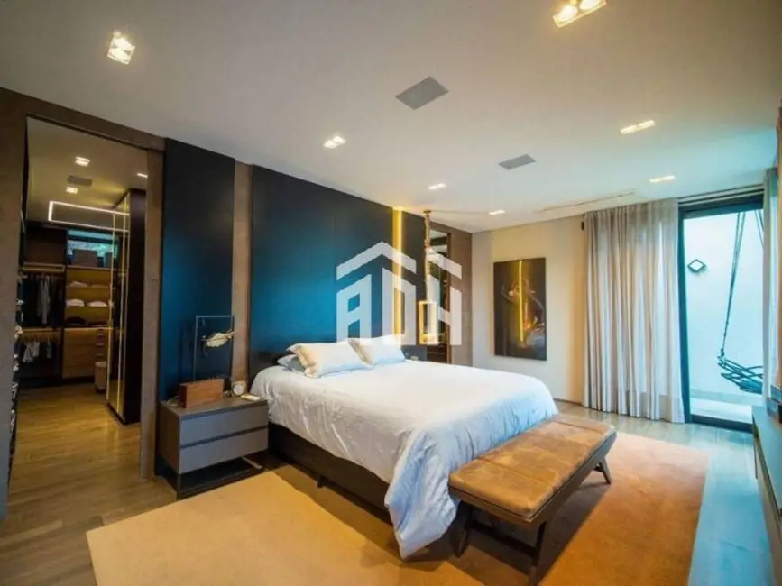 Foto 4 de Casa com 5 quartos à venda, 1000m2 em Centro Comercial Jubran, Barueri - SP