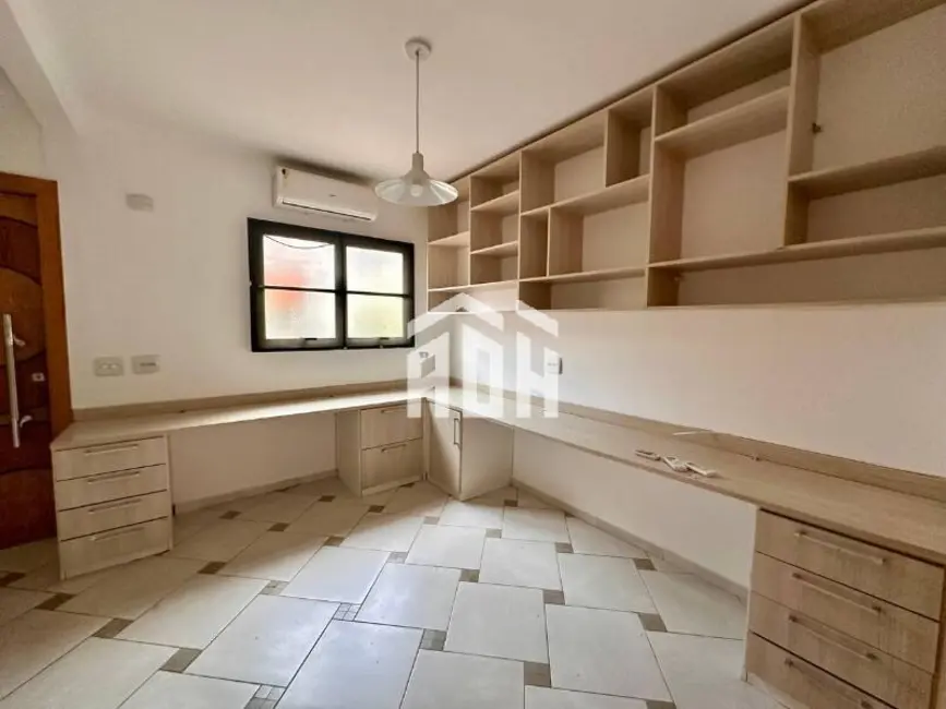 Foto 4 de Casa com 3 quartos à venda, 220m2 em Barueri - SP