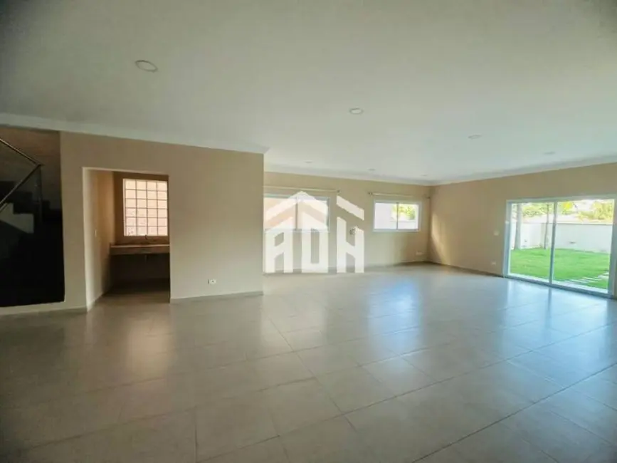 Casa com 4 quartos para alugar, 450m2 em Alphaville, Santana De Parnaiba - SP - imagem 2 Foto 2 de Casa com 4 quartos para alugar, 450m2 em Alphaville, Santana De Parnaiba - SP