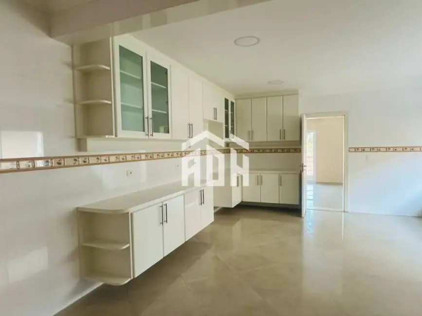 Casa com 4 quartos para alugar, 450m2 em Alphaville, Santana De Parnaiba - SP - imagem 4 Foto 4 de Casa com 4 quartos para alugar, 450m2 em Alphaville, Santana De Parnaiba - SP