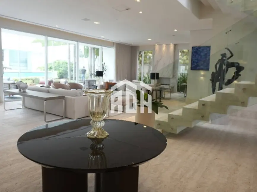 Foto 2 de Casa com 5 quartos à venda, 1280m2 em Barueri - SP