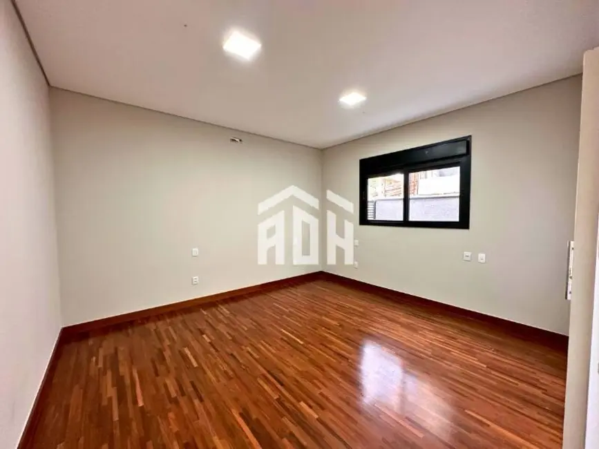 Casa com 4 quartos à venda, 440m2 em Alphaville, Santana De Parnaiba - SP - imagem 6 Foto 6 de Casa com 4 quartos à venda, 440m2 em Alphaville, Santana De Parnaiba - SP