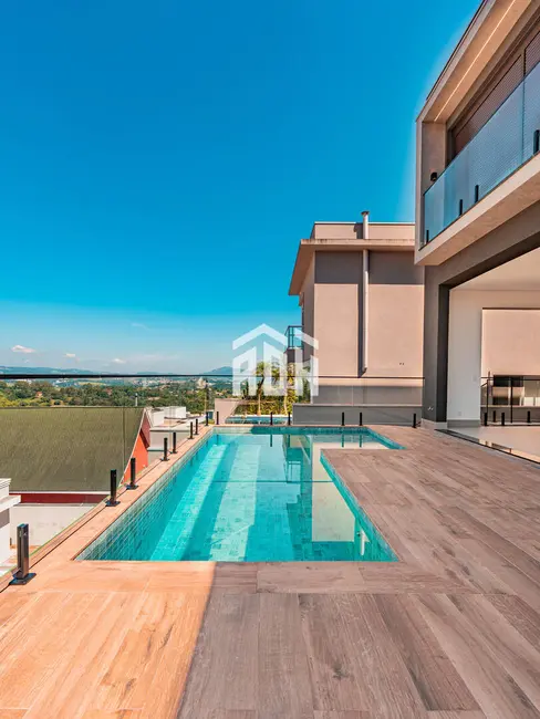 Casa com 4 quartos à venda em Alphaville, Santana De Parnaiba - SP - imagem 3 Foto 3 de Casa com 4 quartos à venda em Alphaville, Santana De Parnaiba - SP