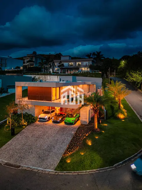 Foto 3 de Casa com 4 quartos à venda, 569m2 em Tamboré, Barueri - SP