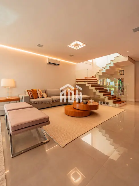 Casa com 4 quartos à venda, 728m2 em Alphaville, Santana De Parnaiba - SP - imagem 7 Foto 7 de Casa com 4 quartos à venda, 728m2 em Alphaville, Santana De Parnaiba - SP