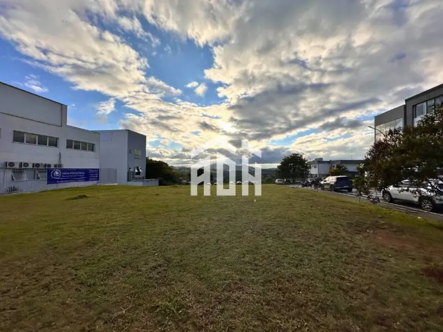 Foto 1 de Terreno / Lote à venda, 300m2 em Alphaville, Santana De Parnaiba - SP