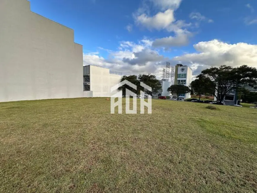 Foto 2 de Terreno / Lote à venda, 300m2 em Alphaville, Santana De Parnaiba - SP