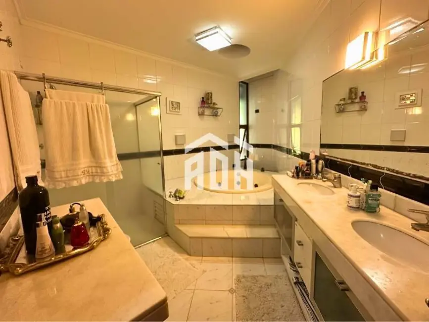 Casa com 5 quartos à venda e para alugar, 638m2 em Alphaville, Santana De Parnaiba - SP - imagem 7 Foto 7 de Casa com 5 quartos à venda e para alugar, 638m2 em Alphaville, Santana De Parnaiba - SP