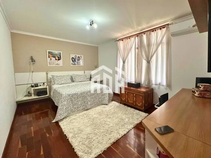 Casa com 5 quartos à venda e para alugar, 638m2 em Alphaville, Santana De Parnaiba - SP - imagem 5 Foto 5 de Casa com 5 quartos à venda e para alugar, 638m2 em Alphaville, Santana De Parnaiba - SP