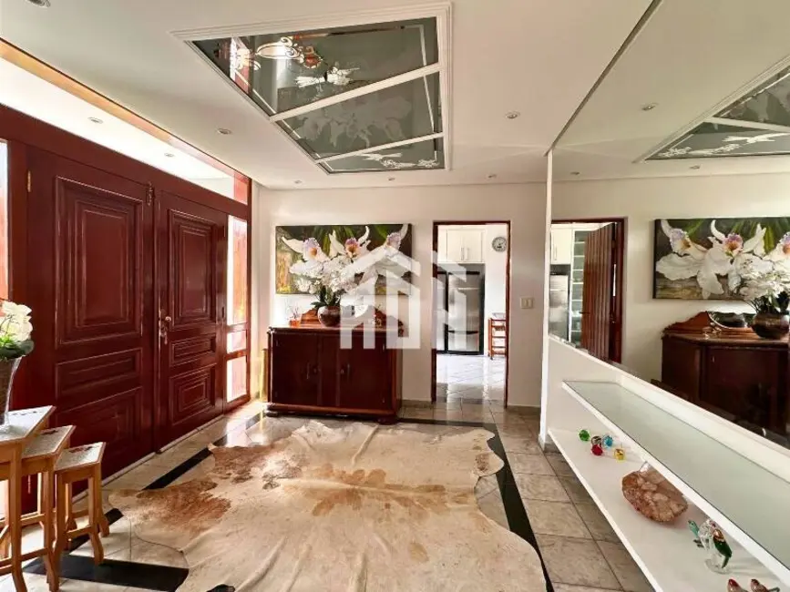 Casa com 5 quartos à venda e para alugar, 638m2 em Alphaville, Santana De Parnaiba - SP - imagem 2 Foto 2 de Casa com 5 quartos à venda e para alugar, 638m2 em Alphaville, Santana De Parnaiba - SP