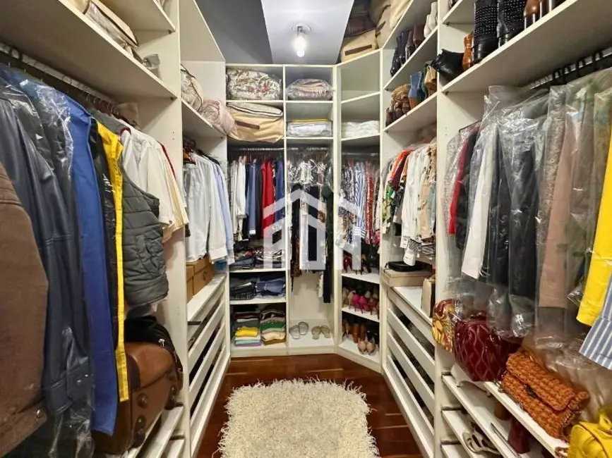 Casa com 5 quartos à venda e para alugar, 638m2 em Alphaville, Santana De Parnaiba - SP - imagem 6 Foto 6 de Casa com 5 quartos à venda e para alugar, 638m2 em Alphaville, Santana De Parnaiba - SP