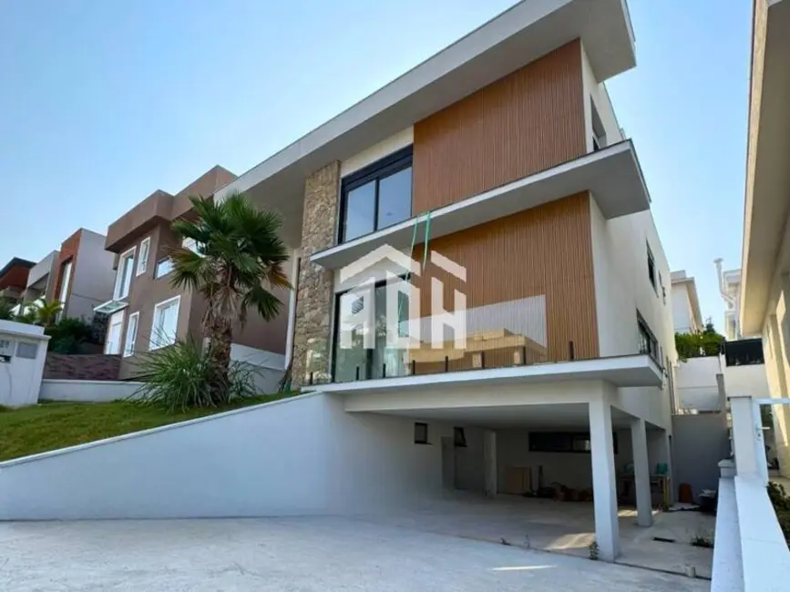 Foto 1 de Casa com 4 quartos à venda e para alugar em Tamboré, Santana De Parnaiba - SP
