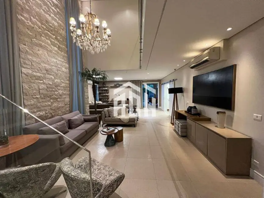 Foto 4 de Casa com 4 quartos à venda, 489m2 em Centro Comercial Jubran, Barueri - SP