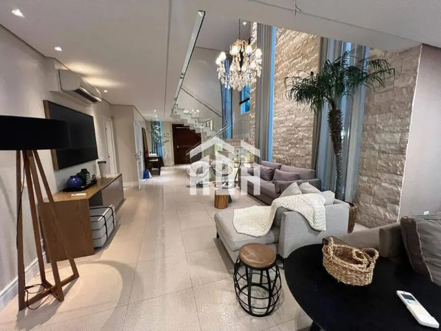 Foto 2 de Casa com 4 quartos à venda, 489m2 em Centro Comercial Jubran, Barueri - SP