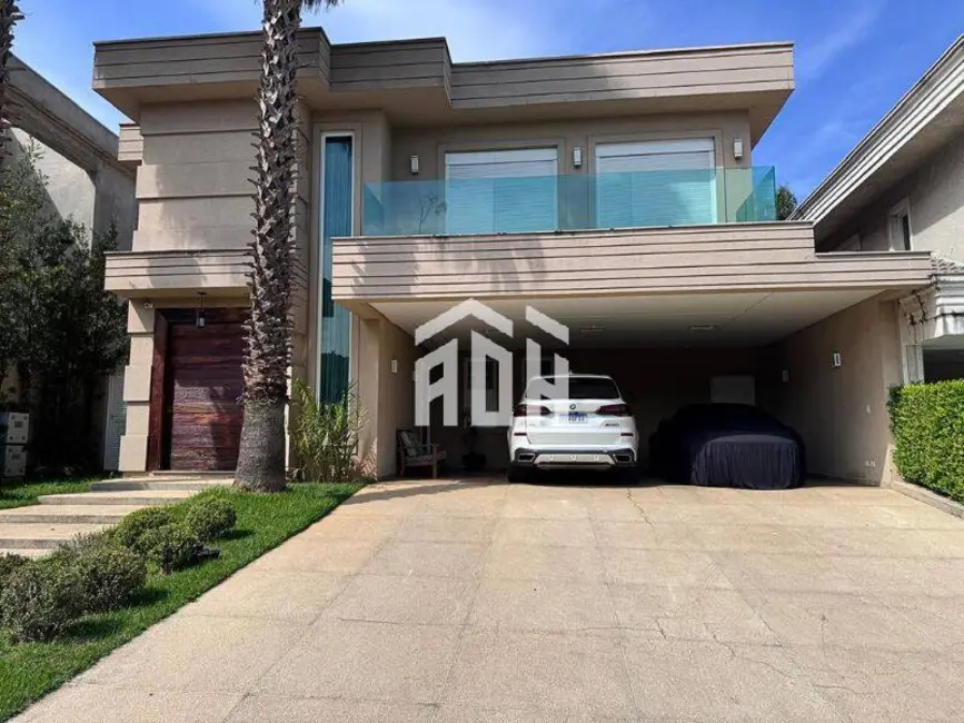 Foto 1 de Casa com 4 quartos à venda, 489m2 em Centro Comercial Jubran, Barueri - SP