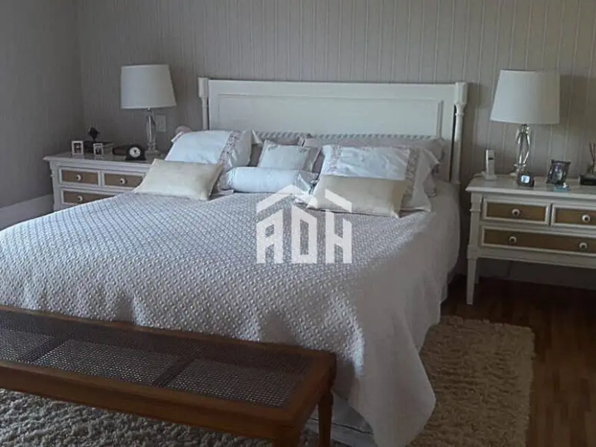 Casa com 3 quartos à venda, 424m2 em Alphaville, Santana De Parnaiba - SP - imagem 7 Foto 7 de Casa com 3 quartos à venda, 424m2 em Alphaville, Santana De Parnaiba - SP