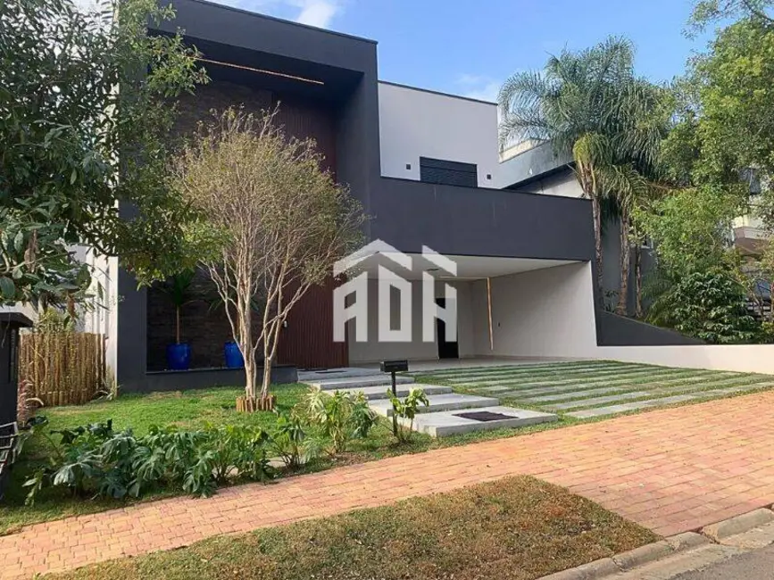 Casa com 4 quartos à venda, 465m2 em Alphaville, Santana De Parnaiba - SP - imagem 2 Foto 2 de Casa com 4 quartos à venda, 465m2 em Alphaville, Santana De Parnaiba - SP
