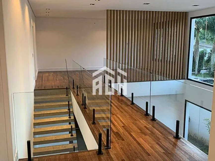Casa com 4 quartos à venda, 465m2 em Alphaville, Santana De Parnaiba - SP - imagem 4 Foto 4 de Casa com 4 quartos à venda, 465m2 em Alphaville, Santana De Parnaiba - SP