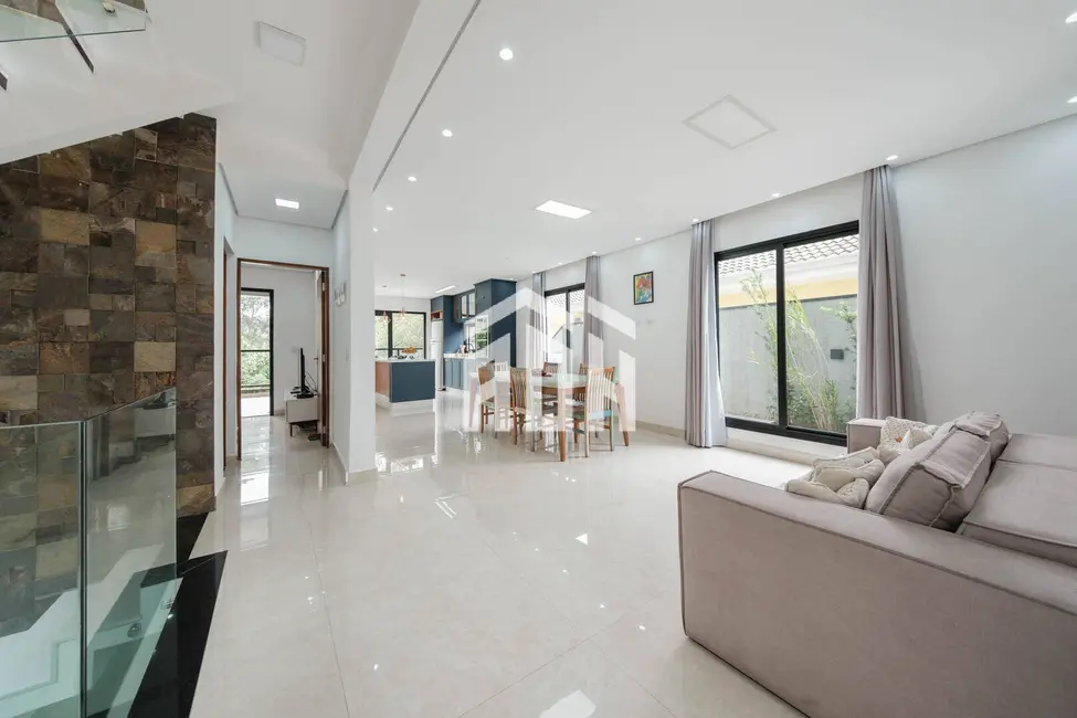 Foto 4 de Casa com 3 quartos à venda, 400m2 em Suru, Santana De Parnaiba - SP