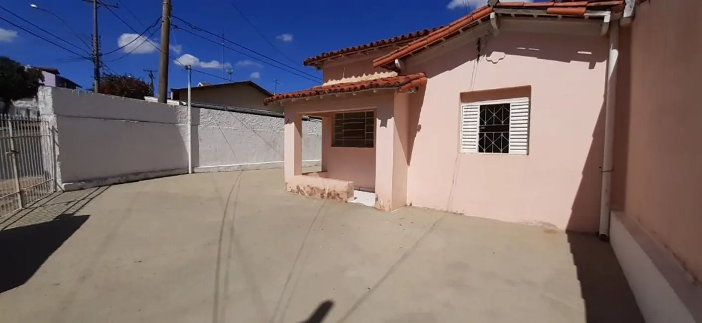 Foto 3 de Casa com 2 quartos para alugar, 250m2 em Jardim Leonor, Campinas - SP