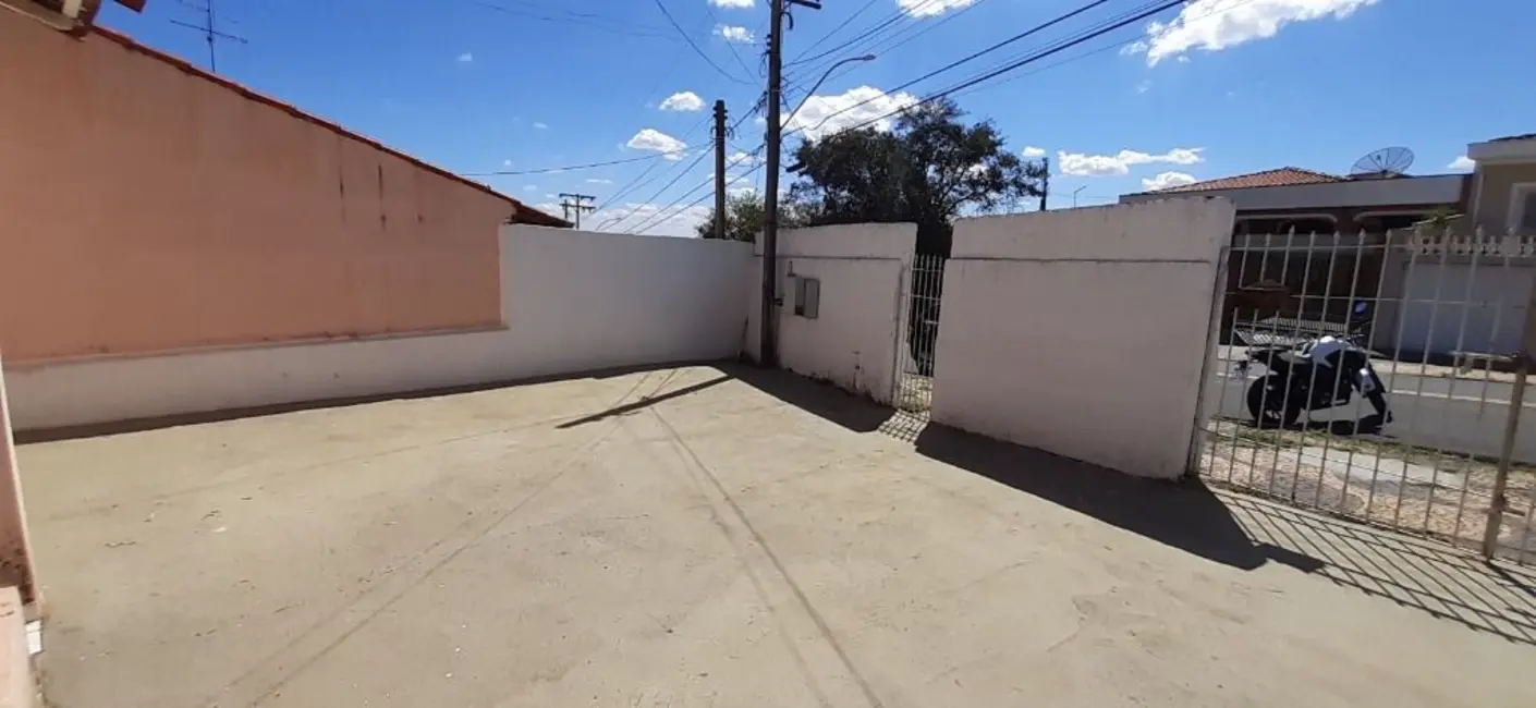 Foto 4 de Casa com 2 quartos para alugar, 250m2 em Jardim Leonor, Campinas - SP