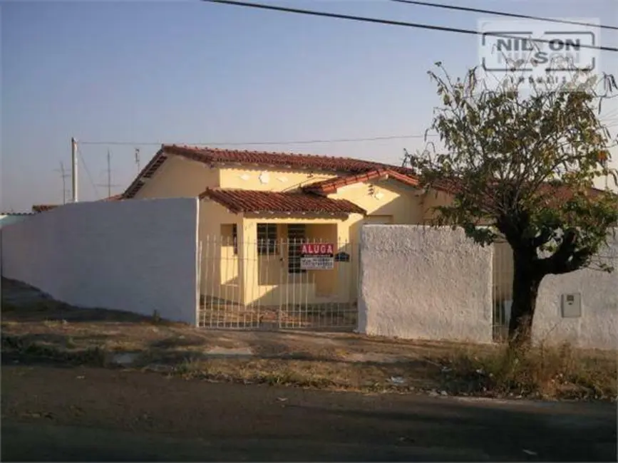 Foto 1 de Casa com 2 quartos para alugar, 250m2 em Jardim Leonor, Campinas - SP