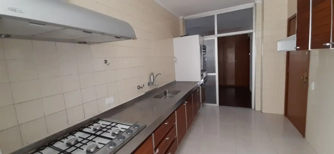 Apartamento com 3 quartos à venda, 135m2 em Vila Itapura, Campinas - SP - imagem 3 Foto 3 de Apartamento com 3 quartos à venda, 135m2 em Vila Itapura, Campinas - SP