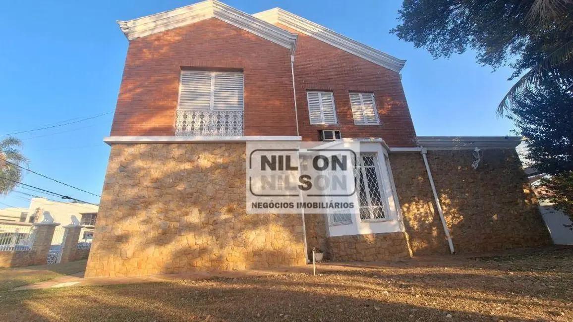Casa com 4 quartos para alugar, 1660m2 em Nova Campinas, Campinas - SP - imagem 4 Foto 4 de Casa com 4 quartos para alugar, 1660m2 em Nova Campinas, Campinas - SP