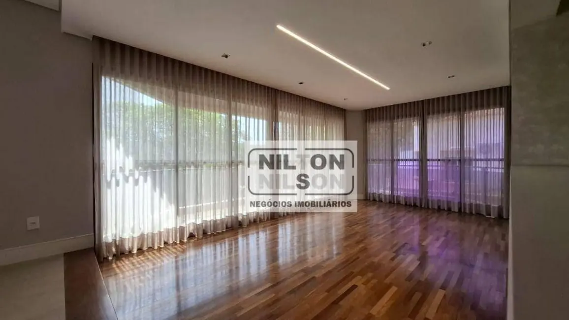 Apartamento com 3 quartos para alugar, 158m2 em Cambuí, Campinas - SP - imagem 3 Foto 3 de Apartamento com 3 quartos para alugar, 158m2 em Cambuí, Campinas - SP