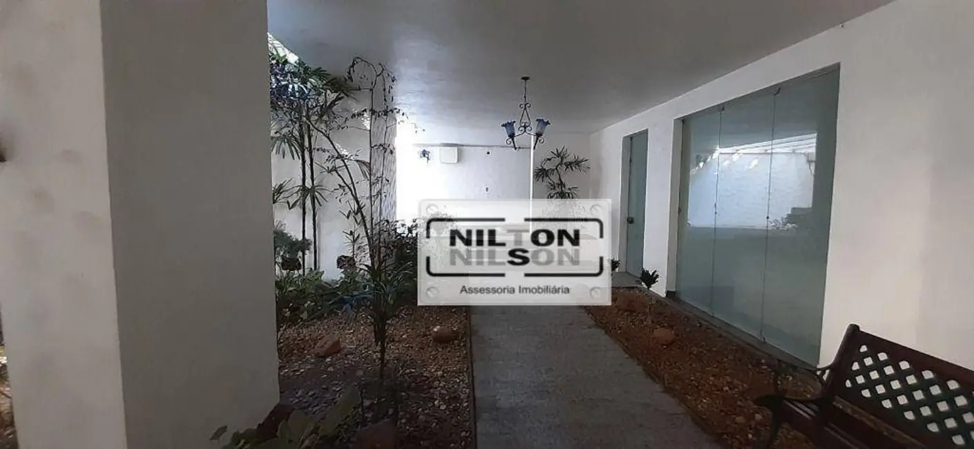 Apartamento com 3 quartos para alugar, 135m2 em Vila Itapura, Campinas - SP - imagem 4 Foto 4 de Apartamento com 3 quartos para alugar, 135m2 em Vila Itapura, Campinas - SP
