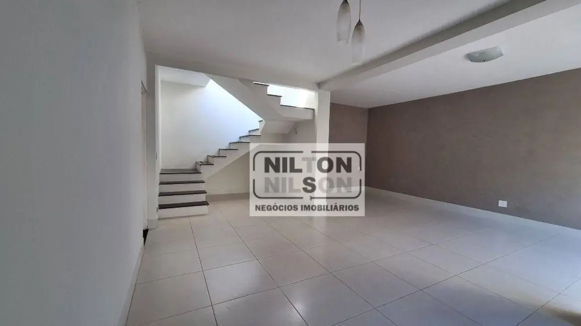 Casa com 4 quartos à venda, 251m2 em Jardim Chapadão, Campinas - SP - imagem 4 Foto 4 de Casa com 4 quartos à venda, 251m2 em Jardim Chapadão, Campinas - SP