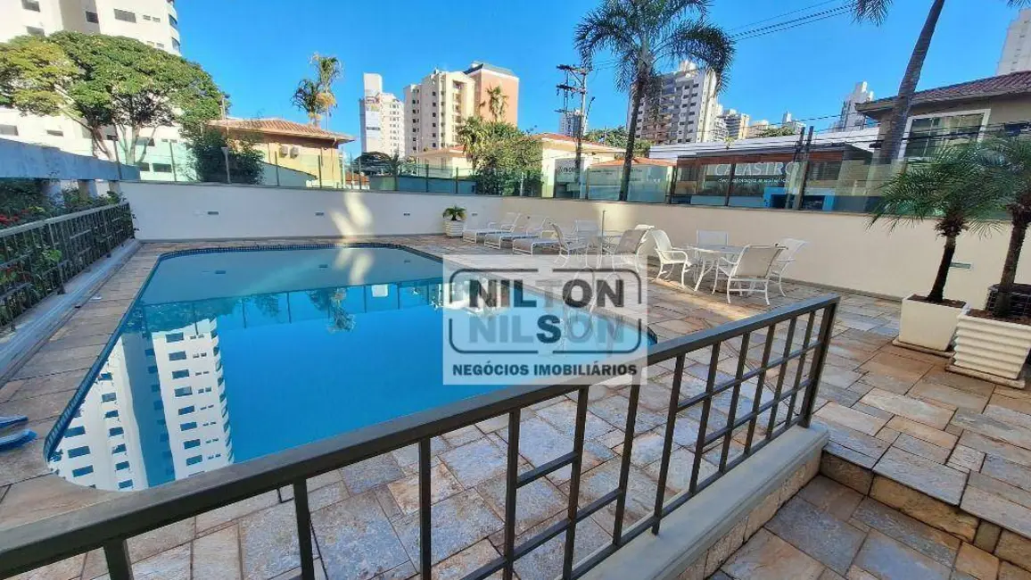 Apartamento com 3 quartos para alugar, 212m2 em Cambuí, Campinas - SP - imagem 3 Foto 3 de Apartamento com 3 quartos para alugar, 212m2 em Cambuí, Campinas - SP